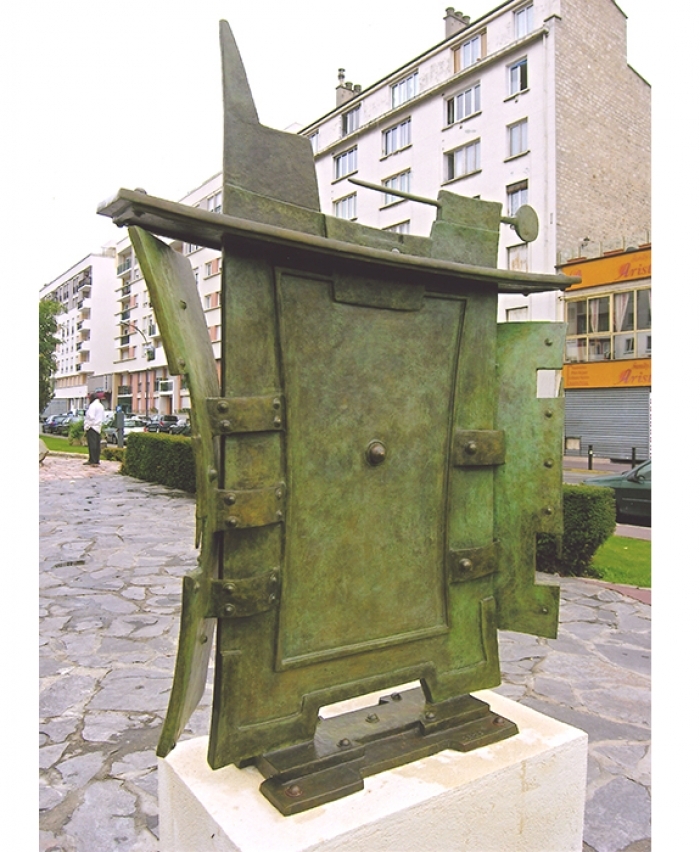 Claude Cehes's Contemporary Sculpture - Resistance