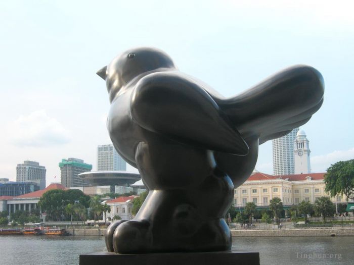 Fernando Botero's Contemporary Sculpture - Bird 2