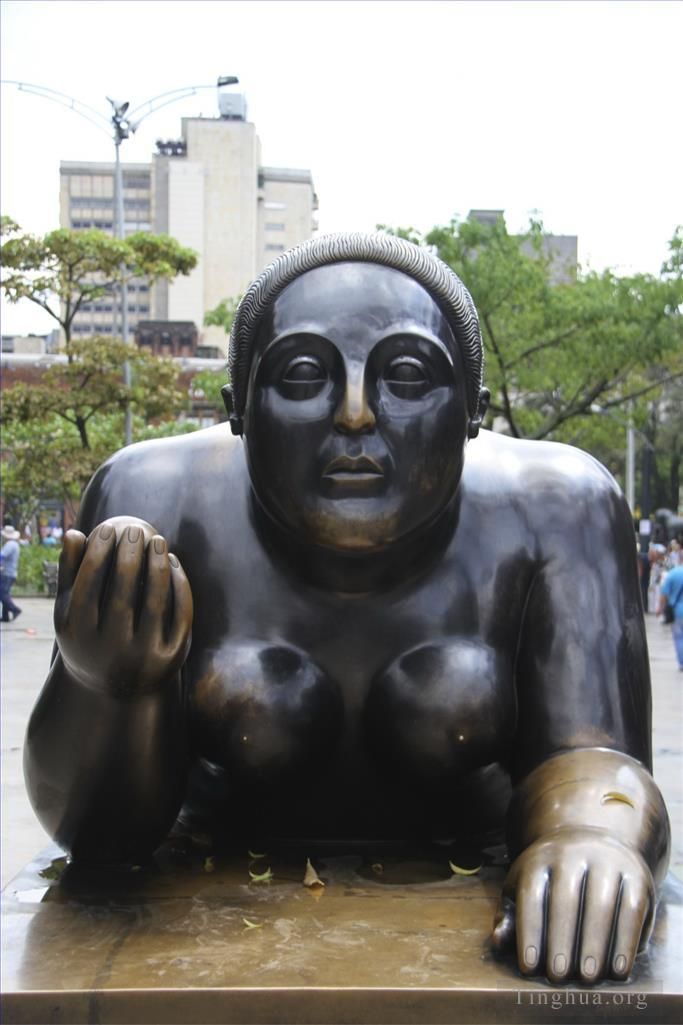 Fernando Botero's Contemporary Sculpture - Untitled2