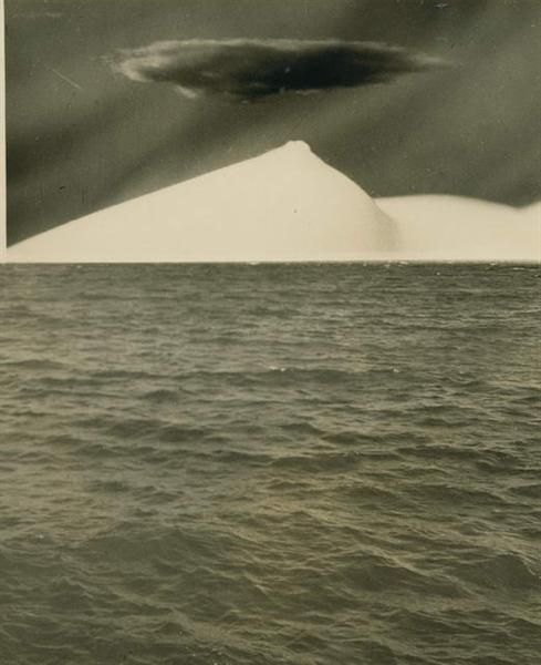 Kansuke Yamamoto's Contemporary Photography - Scenery with ocean 1940