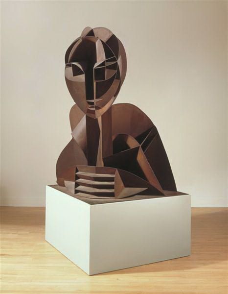 Naum Gabo's Contemporary Sculpture - Head no 2 1916