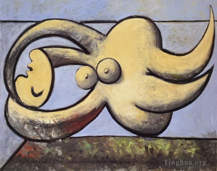 Pablo Picasso's Contemporary Oil Painting - Femme nue couchee 1932