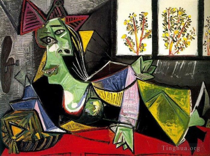 Pablo Picasso's Contemporary Oil Painting - Tete de femme Marie Therese Walter 1939