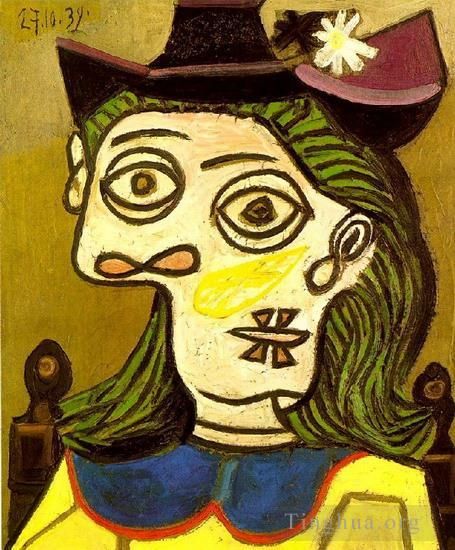 Pablo Picasso's Contemporary Oil Painting - Tete de femme au chapeau mauve 1939