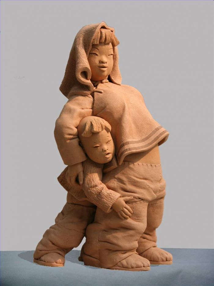 Xiao Xiaoqiu's Contemporary Sculpture - Mother and Daughter