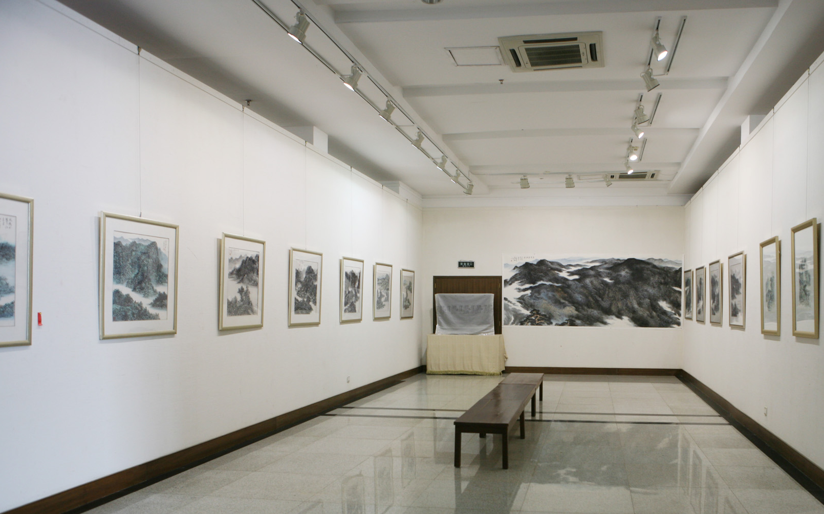 Hefeng Hall Gallery