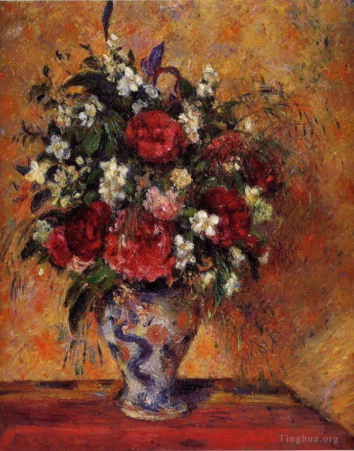 Camille Pissarro Oil Painting - Vase of flowers