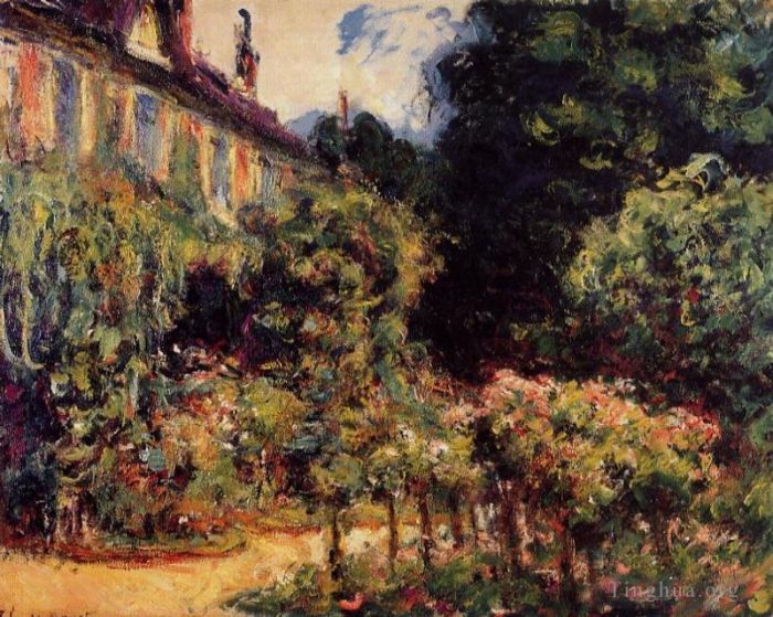 Claude Monet Oil Painting - The Artist s House at Giverny