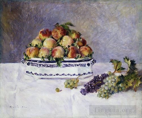 Pierre-Auguste Renoir Oil Painting - Still life with peaches and grapes